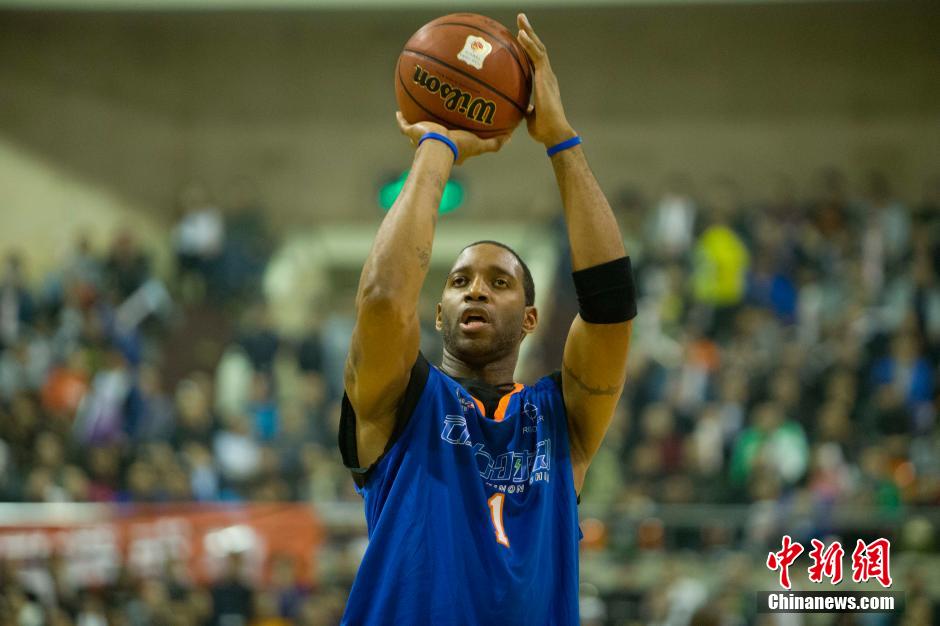 场地设施的 场地设施的