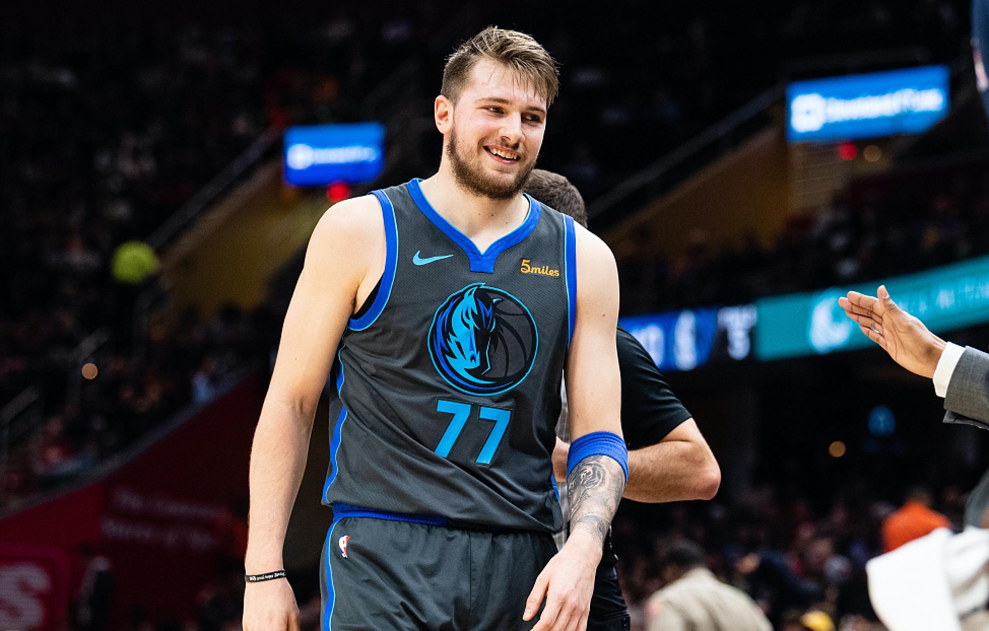 媒体与球迷 媒体与球迷