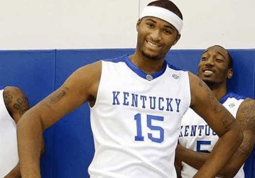 坚实基础 坚实基础