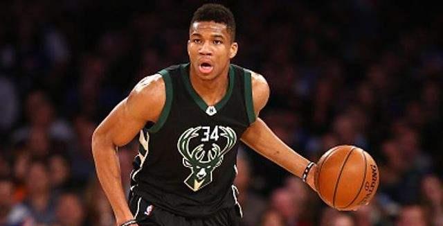 摆在他们面 摆在他们面