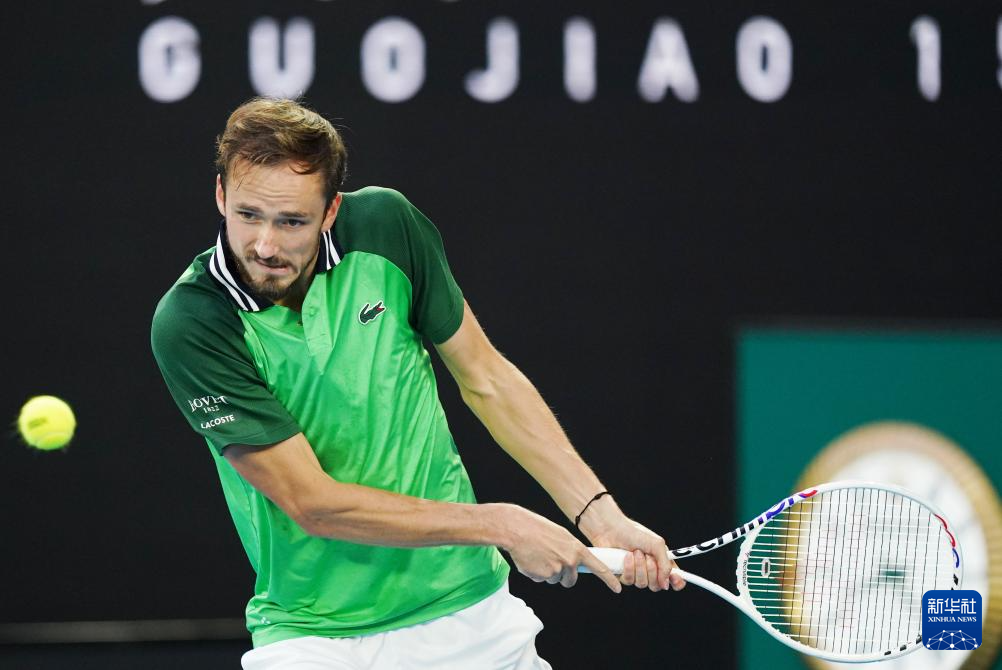 场均助攻和 场均助攻和