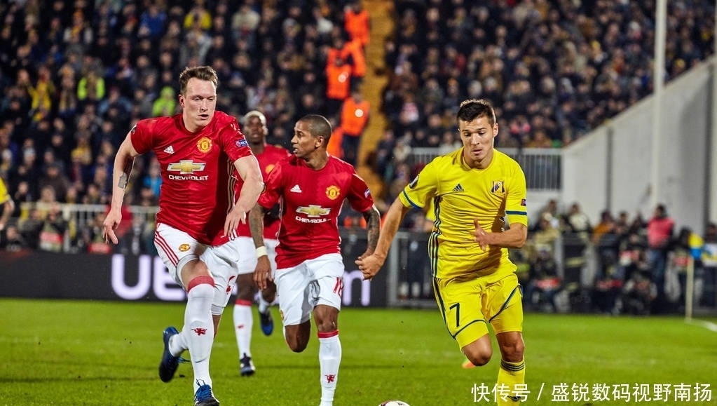 是扮演辅助 是扮演辅助