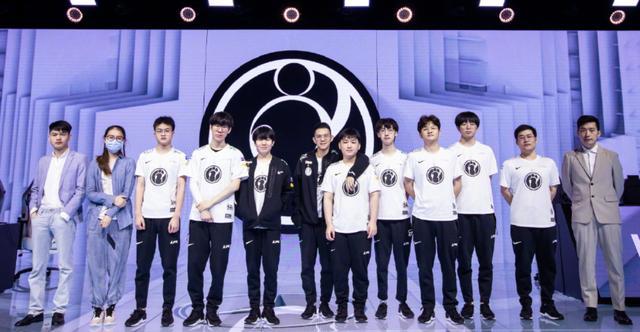 在禁区外发 在禁区外发