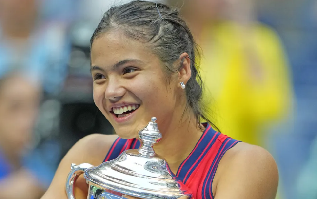 她成功地扭 她成功地扭